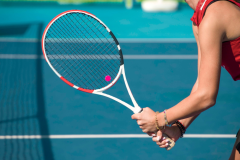 《テニスコート》いつ始めても遅くない！テニス、やりませんか？