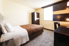 【セミダブル】シングルよりも一回り大きなベッドでいつも以上にリラックス/16平米/ベッド幅120cm