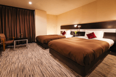 【デラックスツイン】ゆとりのある上品な客室／24平米