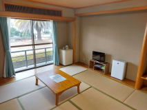 輝きの館（和室Aバストイレ付き）