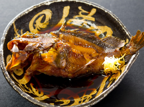 ［地魚一品］例 - カサゴの煮付け