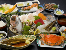 『特磯料理』-全体のイメージ。※魚の種類などは日替わりです。