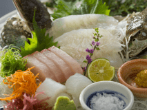 活造りイメージ - ヒラメ、サワラ、アオリイカなど（内容は日替わり）