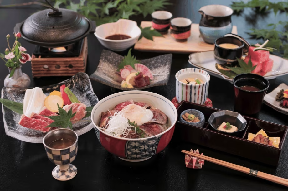 美里特製あか牛丼御膳☆阿蘇名物のヘルシーなあか牛丼は大人気♪ 美里特製あか牛丼御膳☆阿蘇名物のヘルシーなあか牛丼は大人気♪