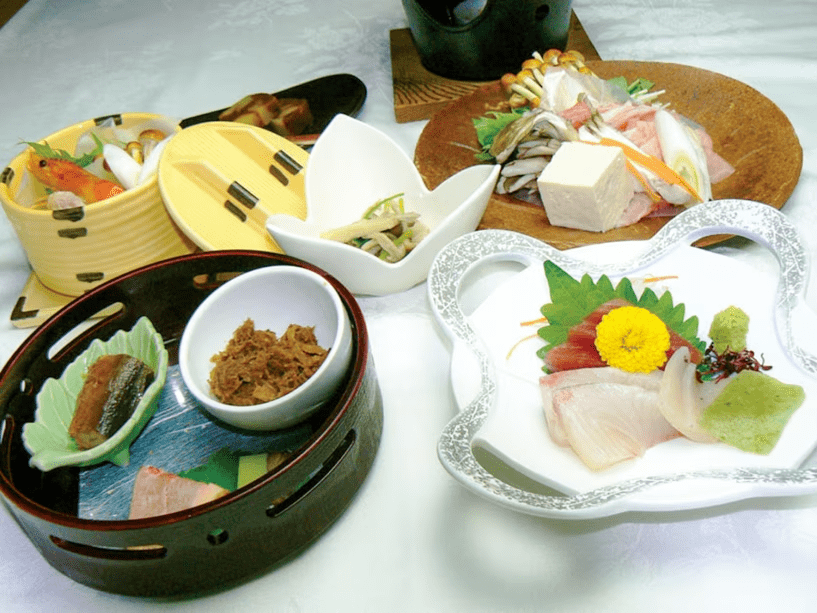 【1泊2食】＜standard＞美味会席プラン～地元食材の魅力を堪能する・贅を尽くした会席料理～【メダリオン・ベルグラビアリゾート／1階レストラン】