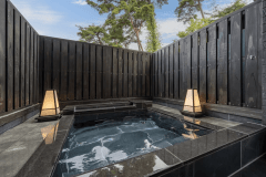 ■ドッグヴィラ・デラックス■＜deluxe＞約70㎡-プライベートドッグラン-