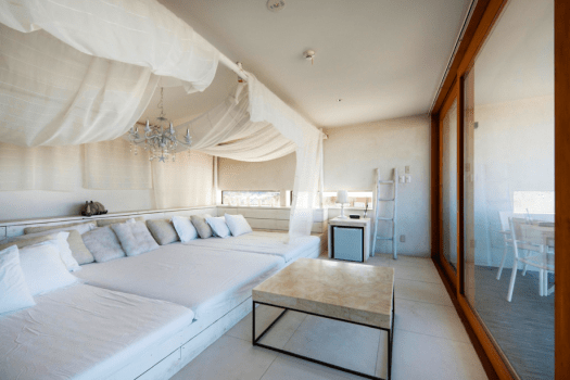 ■グランピングホテル■＜フェミニンホワイト＞