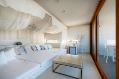 ■グランピングホテル■＜フェミニンホワイト＞