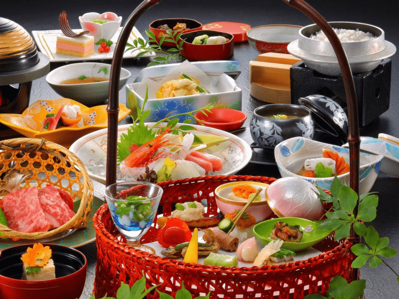 旬彩籠盛会席一例～地元の新鮮素材に拘り、仕入れや季節により変化する馳走に舌鼓～