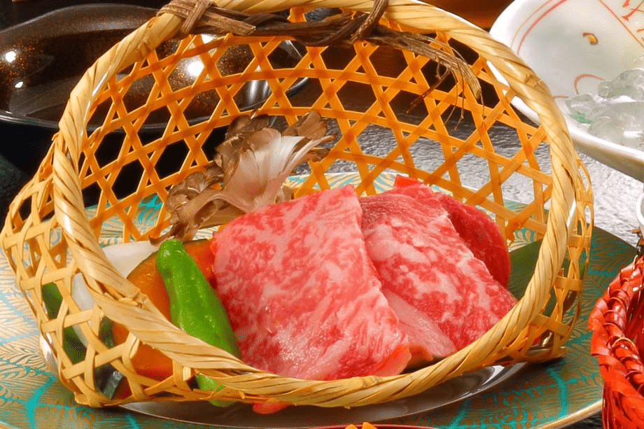 栃木のおいしい牛肉　"霧降高原牛"の陶板焼