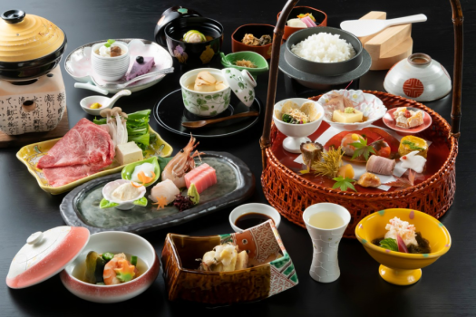 季節感あふれる料理を目で舌でお楽しみ下さいませ。