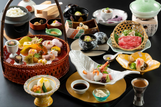 季節感あふれる料理を目で舌でお楽しみ下さいませ。