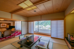 【本館貴賓室】和室と洋室ツインベッドルームで最上級のおもてなしを