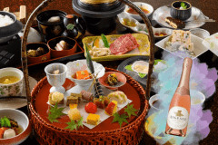 お二人に一本、スパークリングワインハーフボトルをサービス！