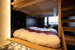 ゴールドビッグベッド304