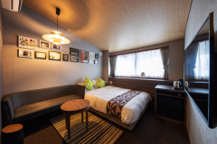 デラックスダブル302