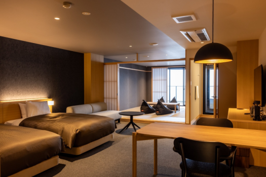 【新館】デラックススイート／露天風呂付和洋室 最上階 82ｍ2