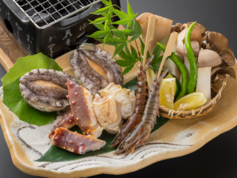 【+αの贅沢】伊勢海老姿造り×栄螺・鮑・車海老の炭火焼きの会席で上質なひと時を