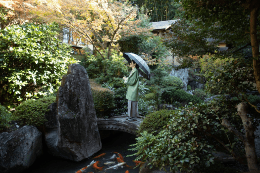 【敷地内の日本庭園】温泉のあとは、庭園内をゆったりお散歩してみては