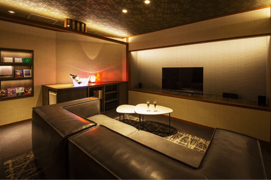 和歌の浦温泉 萬波manparesort 露天風呂付き和室 シアタールーム プランを選ぶ