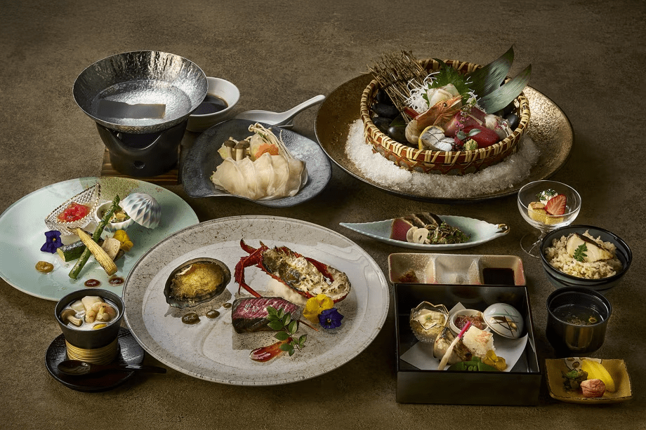 ■【プレミアムコース】「伊勢海老」を含む＜3大美味＞を味わえる最上級コース！メインは勿論「薪焼き」で