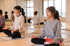 ~自然いっぱいのリゾートでヨガ体験~
海に囲まれたリゾートならではの解放感が、さらなるリラックス体験へといざないます。 ~自然いっぱいのリゾートでヨガ体験~
海に囲まれたリゾートならではの解放感が、さらなるリラックス体験へといざないます。