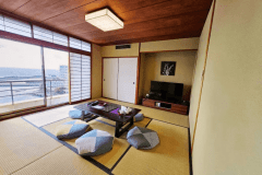 ［通常客室］＜8帖+ツイン＞和室スペースイメージ