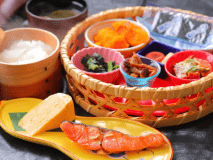 地元食材を楽しめる和朝食をご用意しております。
当ホテルが使用しているお米は兵庫県北部香美町のホテル専用農家にて
作られた、最高級コシヒカリです。
地産地消にこだわった“姫路の美味”を存分に愉しめる、手作り和朝食をお召し上がりください。