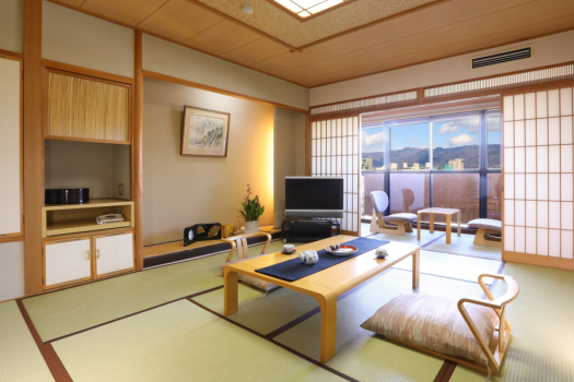 特別室 蓬莱（ほうらい）又は初音（はつね）和室10畳＋和風ﾂｲﾝﾍﾞｯﾄﾞ＋高野槙展望風呂