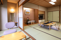 特別室 山峡（やまあい）／和室12畳＋和室12畳＋高野槙風呂