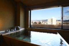 特別室 蓬莱（ほうらい）又は初音（はつね）和室10畳＋和風ﾂｲﾝﾍﾞｯﾄﾞ＋高野槙展望風呂