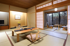 特別室　桃生（ものお）/和室12畳+信楽焼陶器風呂