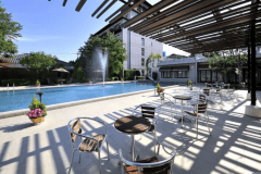 屋外プール（夏季OPEN）