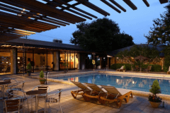 屋外プール（夏季OPEN）