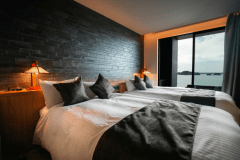 Quad Suite [Indoor bath and outdoor bath in guest room]