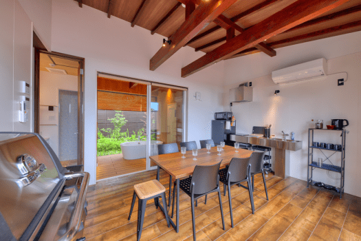 ■Dome Tents ■<Glamping>- Natural hot spring & sauna, 100㎡, 7m dome tent