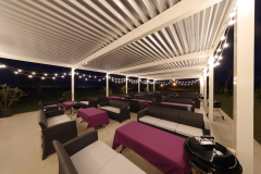 【夜の部18時から21時　屋根付きで海が見えるお席】シーサイドガーデンソファサイト