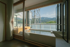 高台の部屋【露天風呂付】100%源泉かけ流し(4名定員)