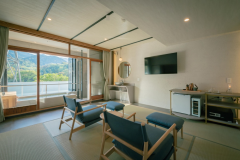 高台の部屋【露天風呂付】100%源泉かけ流し(4名定員)