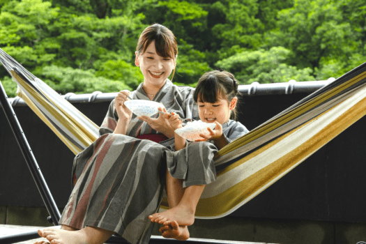夏休み限定☆手作りかき氷が無料♪
開放的なウッドテラスでお楽しみください。
