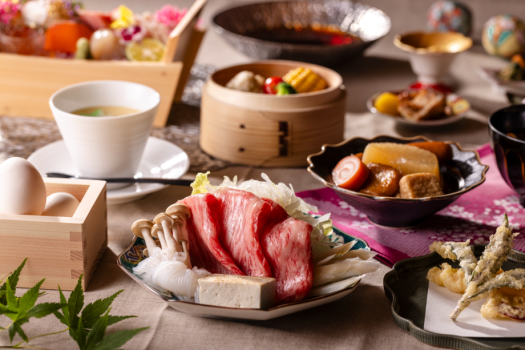 【夕食-創る会席-】 ［和牛すきやき］ 石川県が誇る美味しいものを一番美味しい形でご提供。