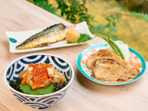 【朝食】メインが選べる和定食
「炭火の香りをまとった、特製生姜焼き」
「じゅわっと香ばしい、炭火焼き鯖」
「海の幸いっぱいの海鮮漬け丼」
お好みの1品をお選び頂き、自分だけの“ごちそう朝食”をお楽しみください。 【朝食】メインが選べる和定食
「炭火の香りをまとった、特製生姜焼き」
「じゅわっと香ばしい、炭火焼き鯖」
「海の幸いっぱいの海鮮漬け丼」
お好みの1品をお選び頂き、自分だけの“ごちそう朝食”をお楽しみください。