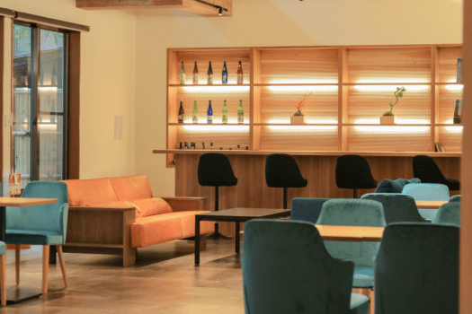 ■宿場町カフェ■2022年11月！OPEN■木の温もり溢れ、温かさを感じる空間。カップルでスイーツを楽しみながら過ごして頂けます。