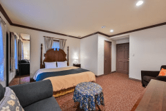 【ダブル】広めのお部屋はご夫婦・カップルでも楽しめる空間。