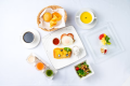 【Breakfast】森のテラス自慢の朝食。ふわふわなフレンチトーストやヘルシーな飲むサラダ（一例）
