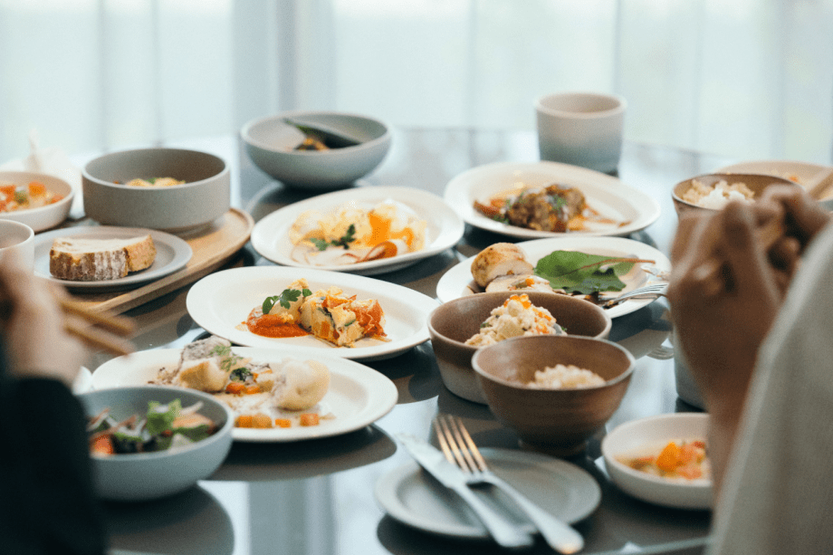 デリカテッセンスタイルの中からお好きなものを選べるたのしみから始まるモーニング。