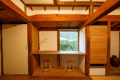 【伝泊 海みる屋根の宿】内観・読ドコロ