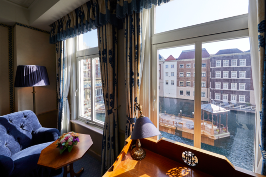 【금연】스탠다드 트리플