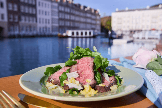 豊後牛グリル文旦と香草のサラダ添え（テイストオブ九州初夏イメージ）