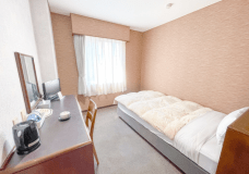 シングルタイプのお部屋になります。